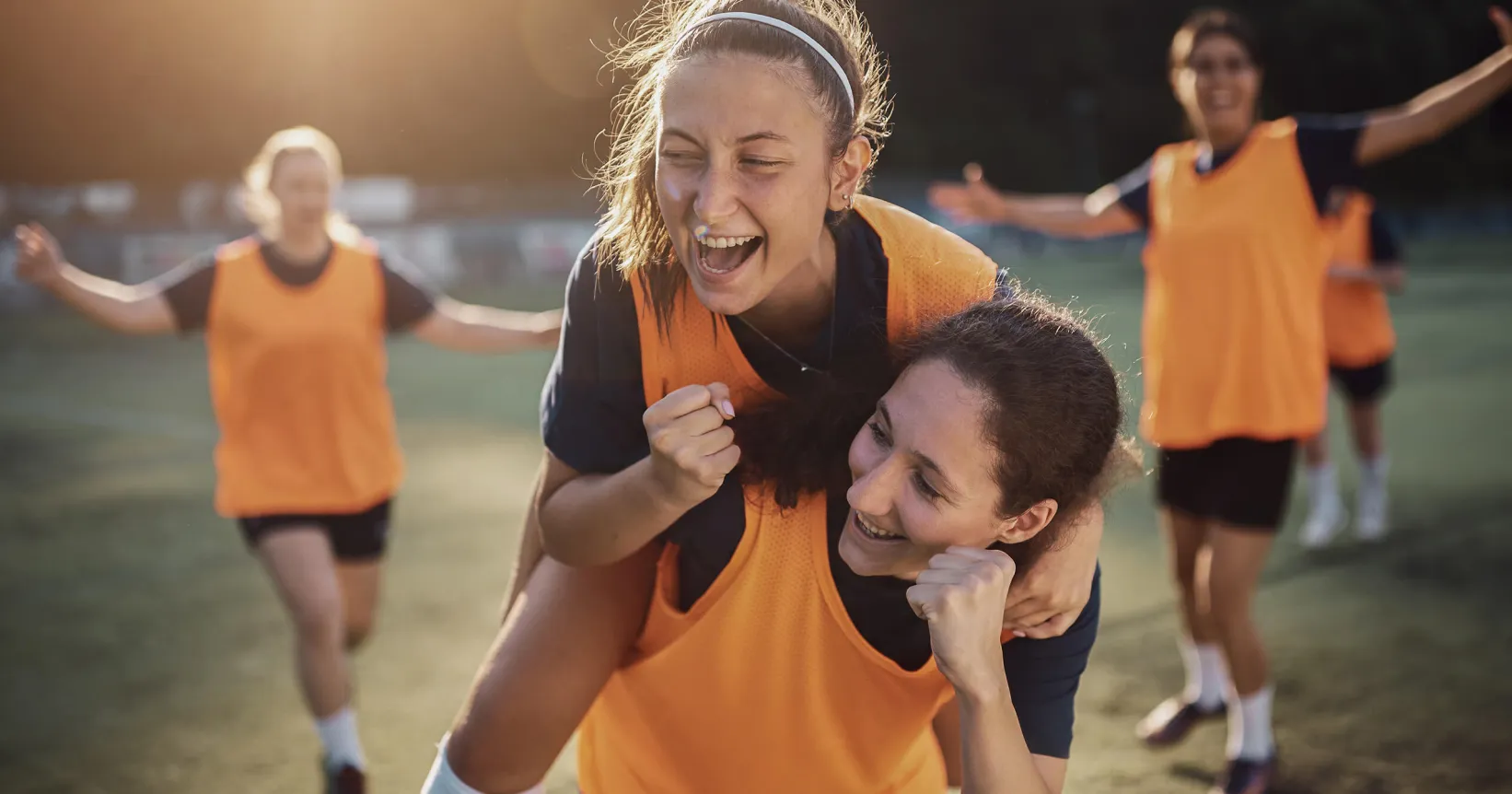 Des joueuses de soccer célèbrent